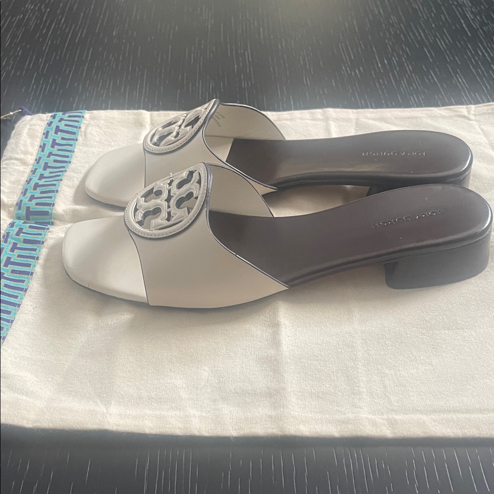 Tory Burch Womens Bombe Miller Slide Sandal - Picture 2 of 8